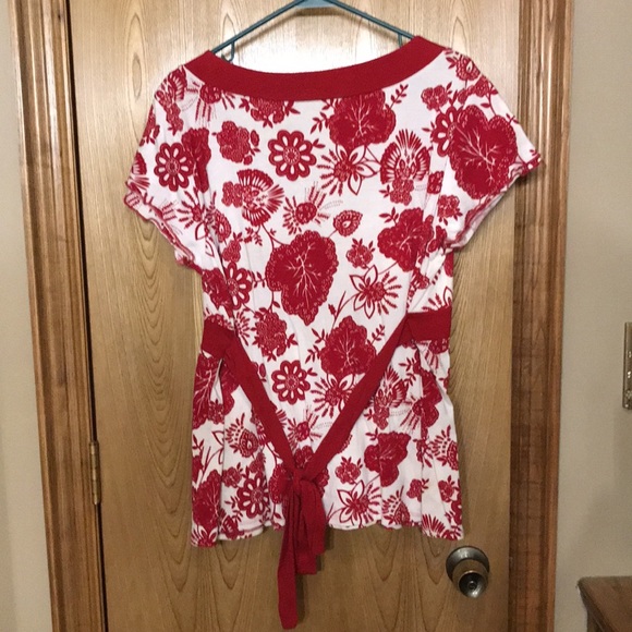 Style&Co Women’s Deep Vee Top - Picture 2 of 6